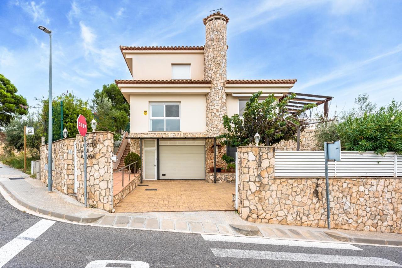 La Caseta De La Muntanya Villa L'Ampolla Bagian luar foto