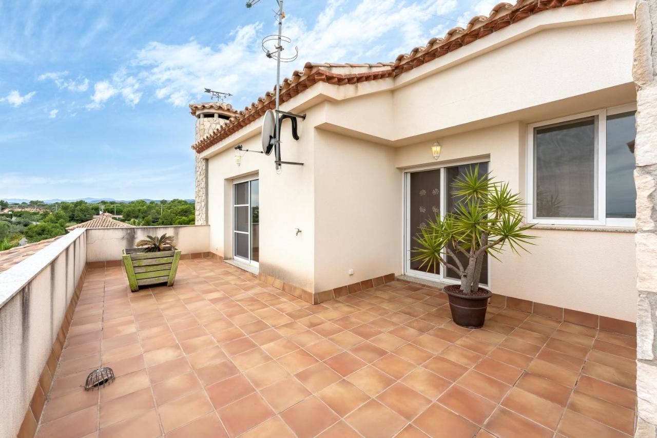 La Caseta De La Muntanya Villa L'Ampolla Bagian luar foto